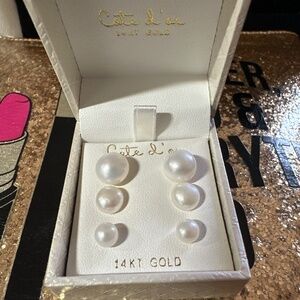 3 earings different sizes